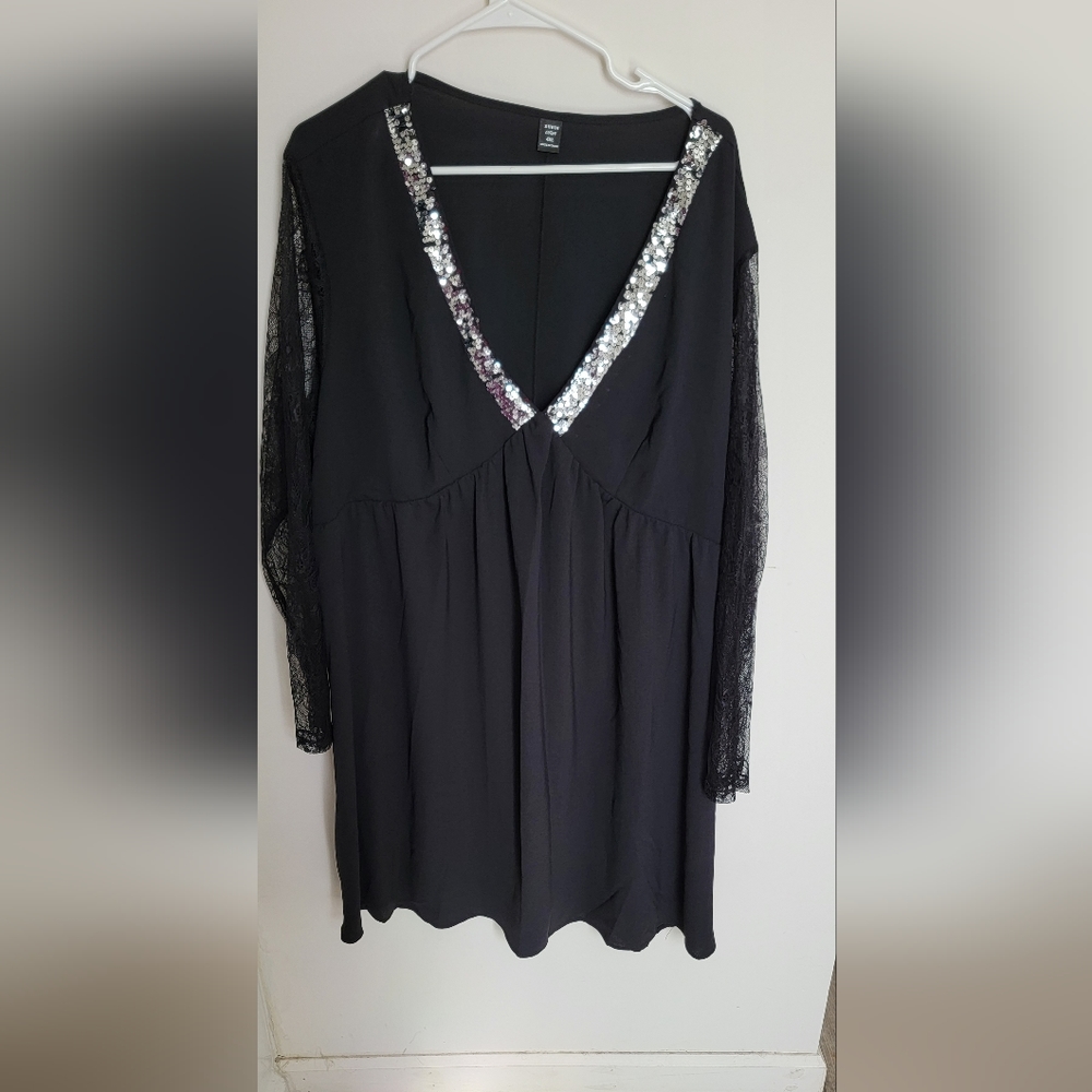 New without tags. SHEIN black dress with full length lace sleeves size 4xl